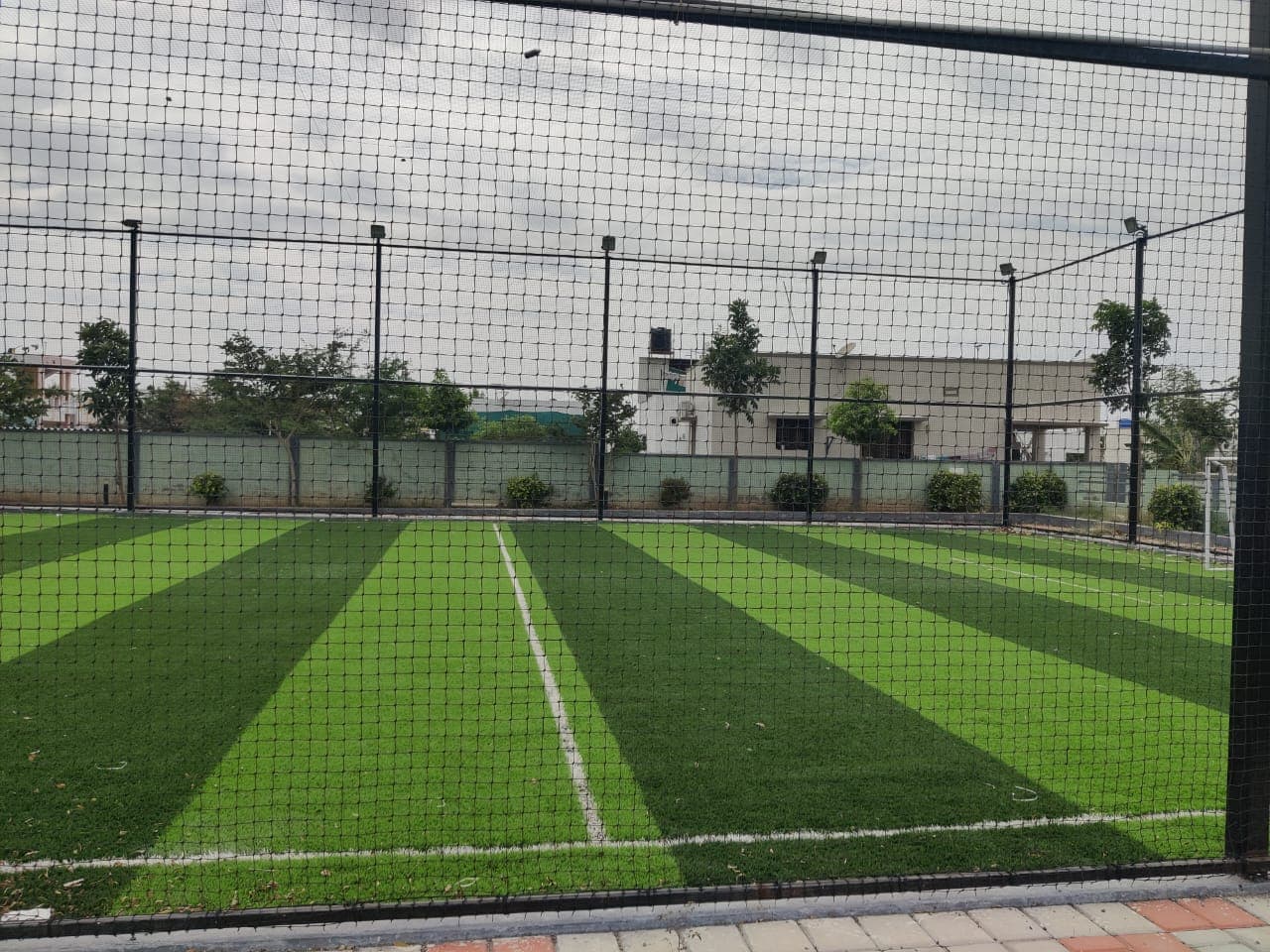 Diamond Avenue - Thumbnail 2