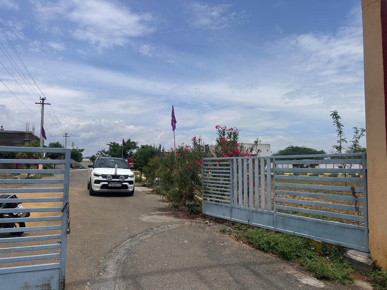 REAL VALUE SRI DEVI AVENUE💐💐💐 - Thumbnail 3